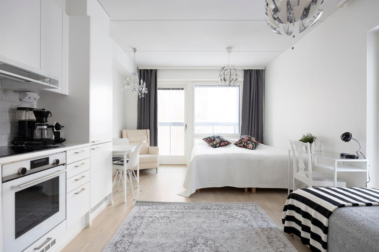 City Island Studio Apartment, 4 Beds, Street Parking, 3km To City Center, Bus Stop 200m